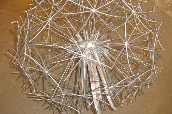 „Pusteblume“, Kunst.Schmiede Jänis M. Pohl / Anna-Maria Schönfeld